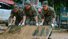 洪峰过境之后的榕江：镜头里的中国式团结