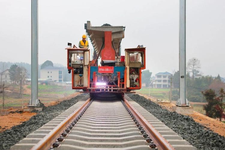 今年底全线通车！贵州一铁路建设迎来最新进展