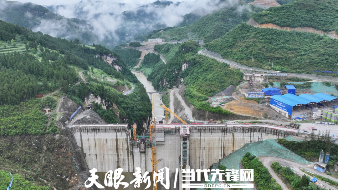贵州一国家重大水利工程顺利封顶